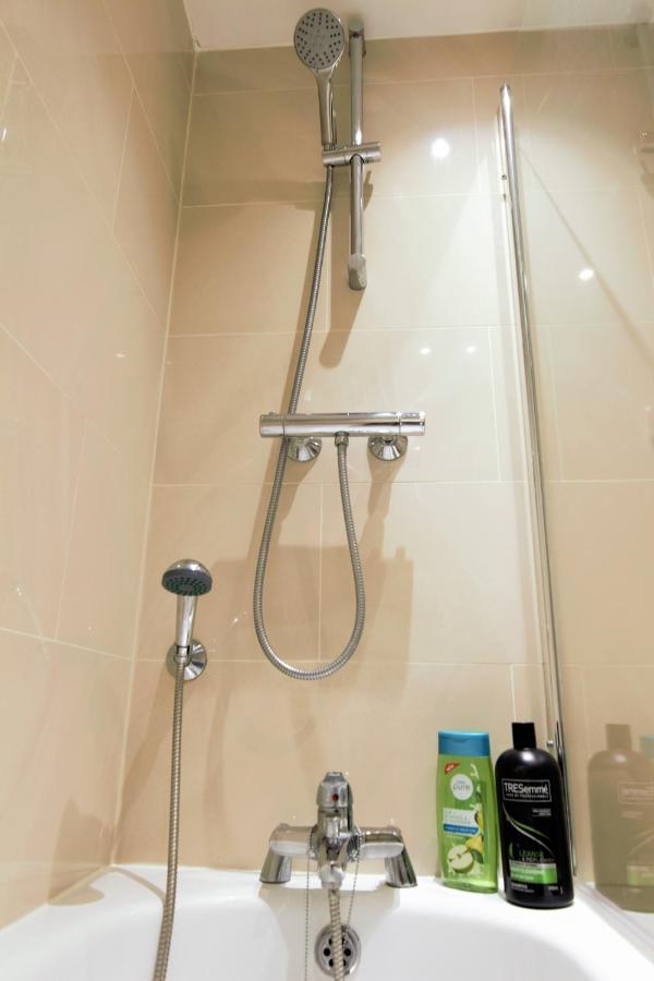 Stylish 2 Bedroom Apartment In The Heart Of Greenwich London Exterior foto
