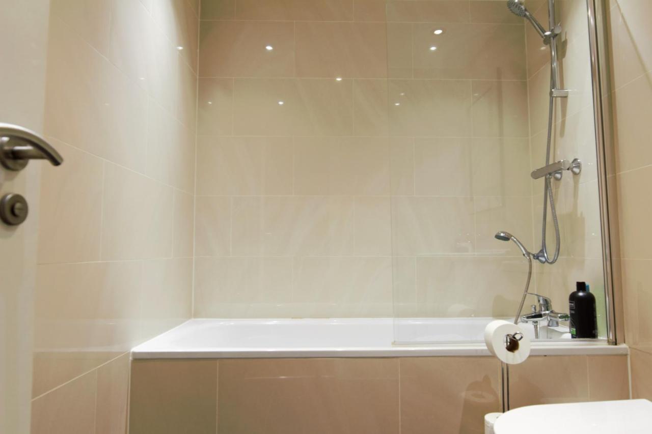 Stylish 2 Bedroom Apartment In The Heart Of Greenwich London Exterior foto
